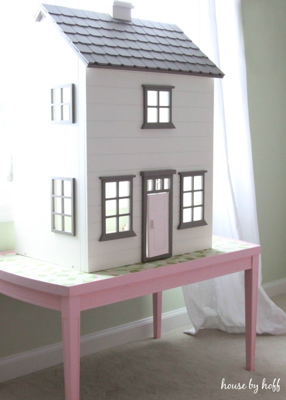 table to hold dollhouse