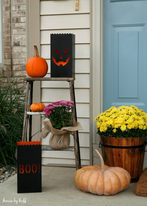 How to Decorate Your Small Front Porch for Fall - House by Hoff