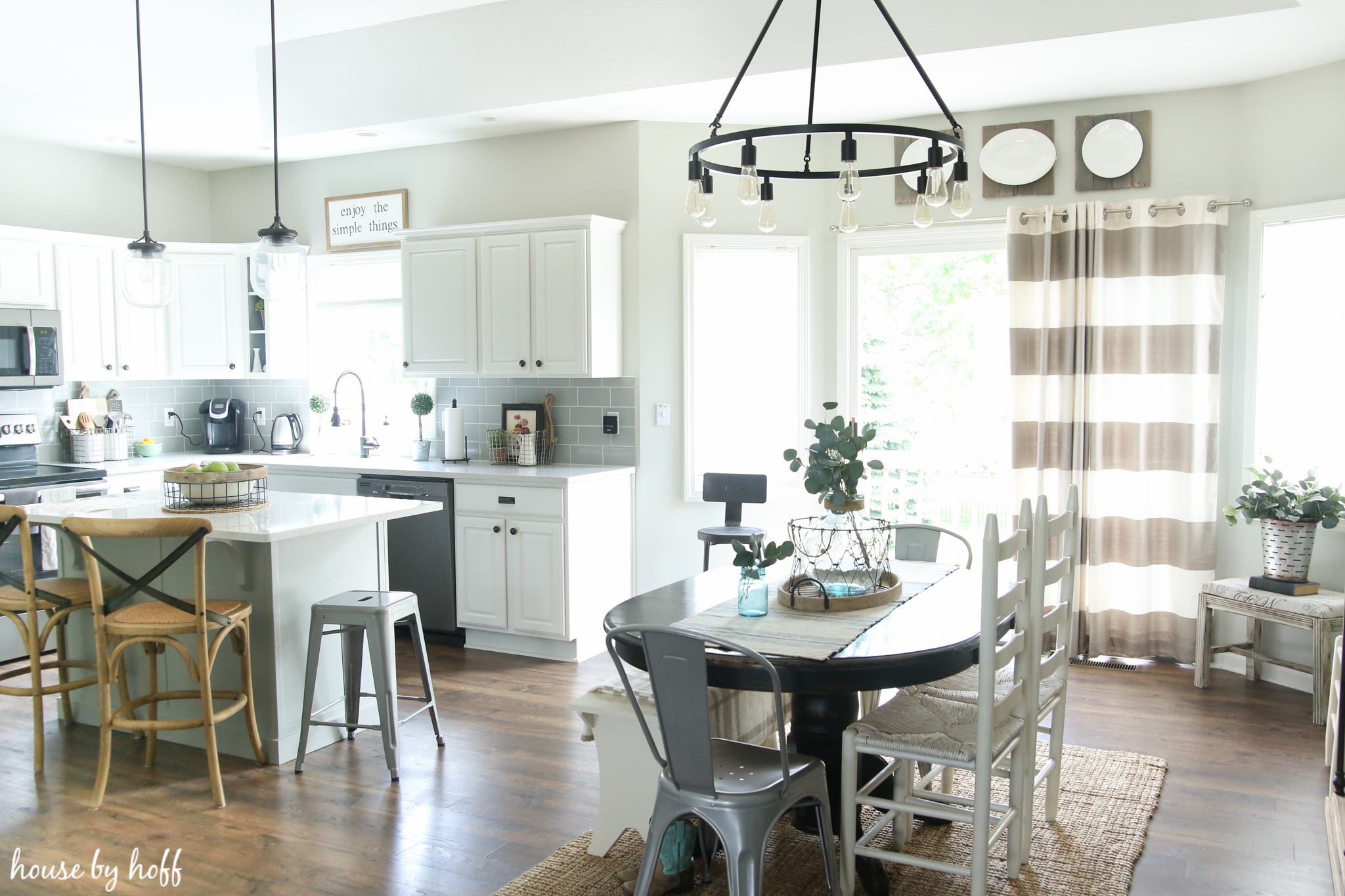 kitchen and dining room blinds