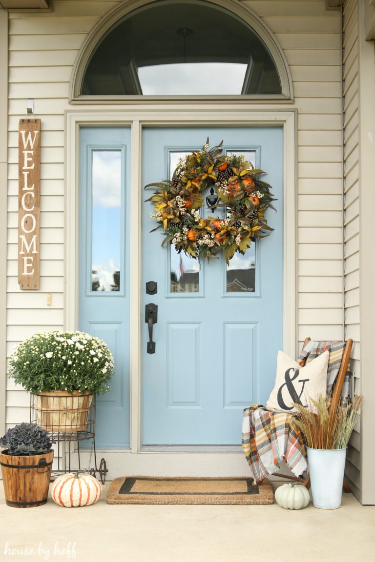 fall-stoop-decor-house-by-hoff